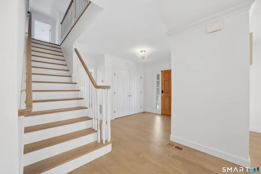 97 Meadowpark Avenue North, Stamford, CT 06905 - #3
