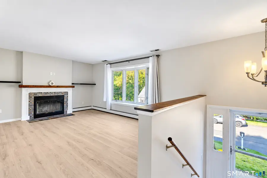 9 Hopkins Court, Branford, CT 06405 - #3