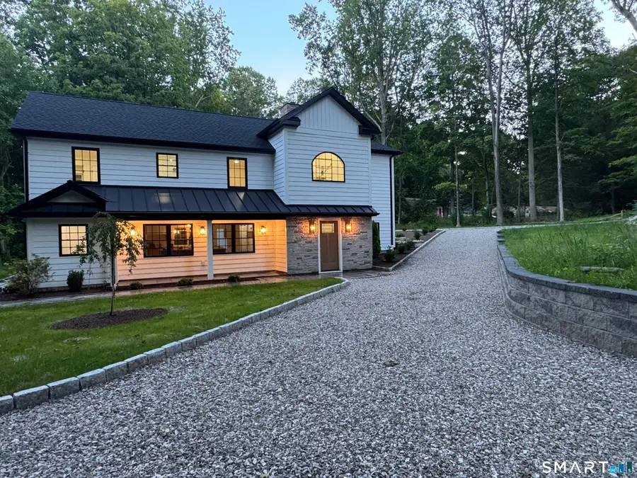 9 Bradley Lane, Newtown, CT 06482 - #2