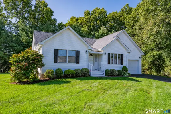 9 Memory Lane #9, Newington, CT 06111