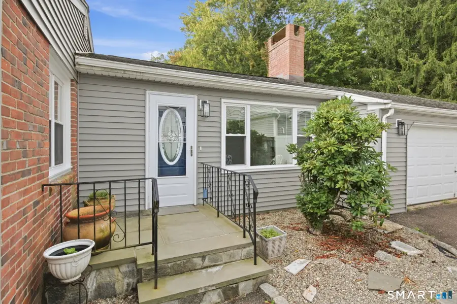 3 Beacon Square, Fairfield, CT 06825 - #2