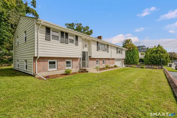 17 Elrin Place, New London, CT 06320