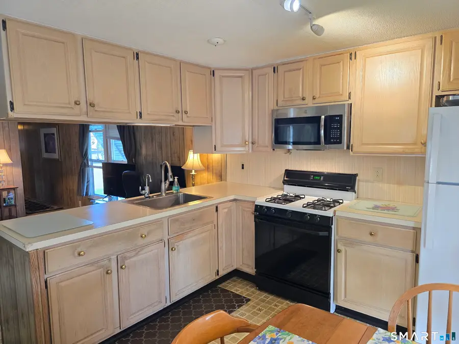 35 Arawak Drive, East Hartford, CT 06118 - #2