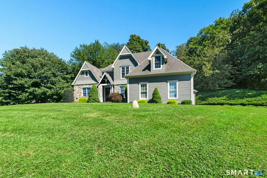 5 Wentworth Drive, Newtown, CT 06470 - #3