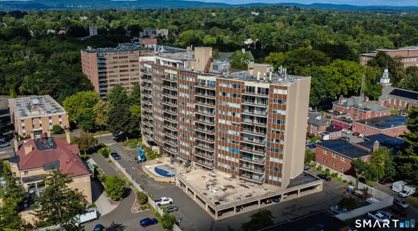 30 Woodland Street #5F, Hartford, CT 06105