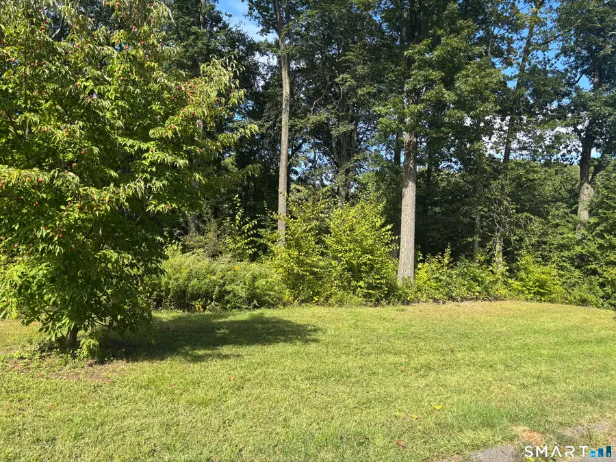 8 Sebastian Trail, Newtown, CT 06470 - #3