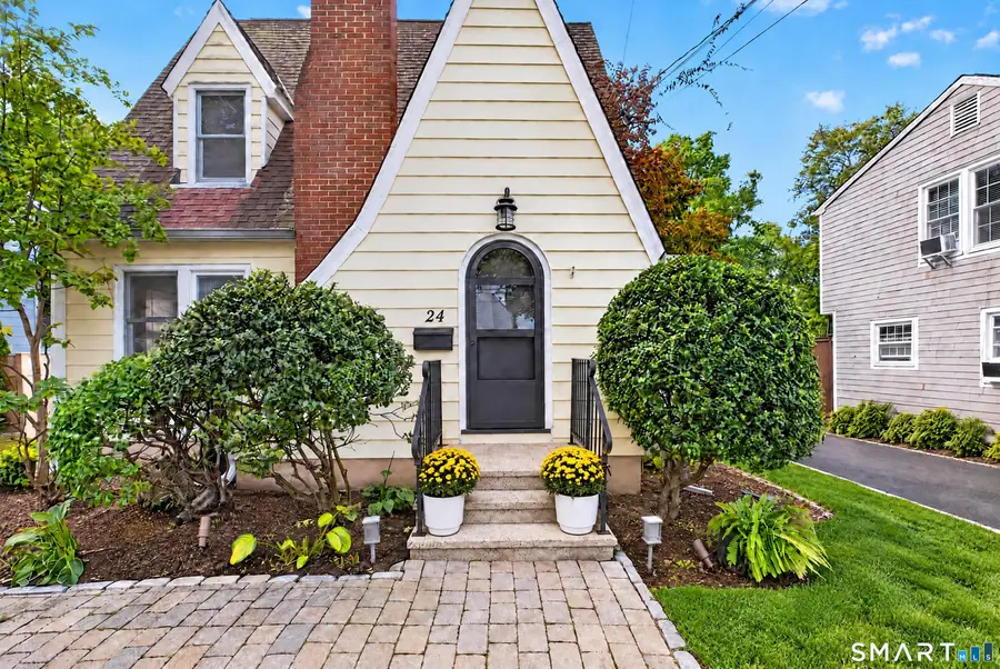 24 Cedar Crest Place, Norwalk, CT 06854 - #2