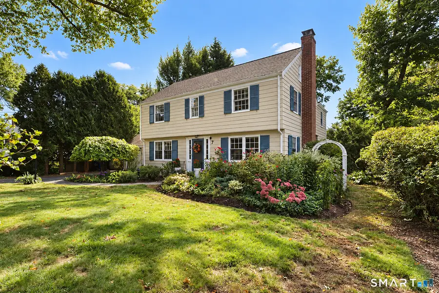 7 Braintree Drive, West Hartford, CT 06117 - #2