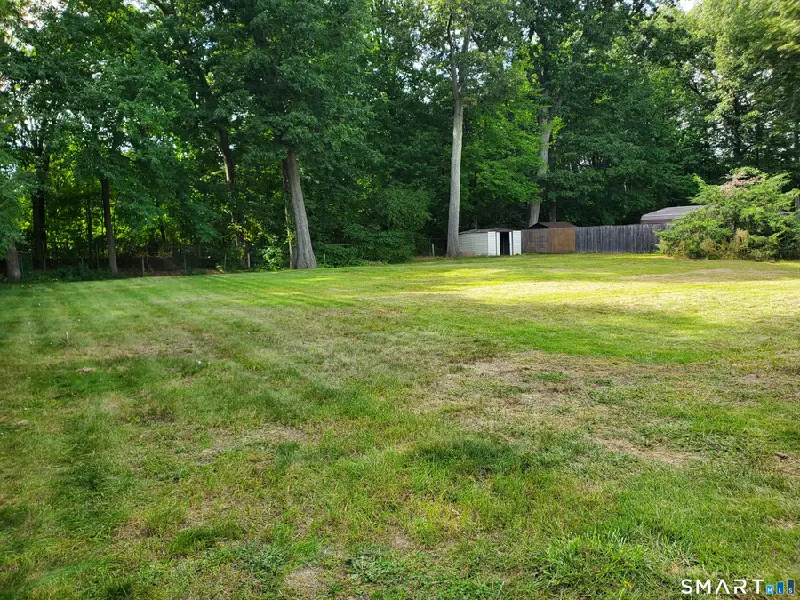 8 Rosanne Street, Enfield, CT 06082 - #3