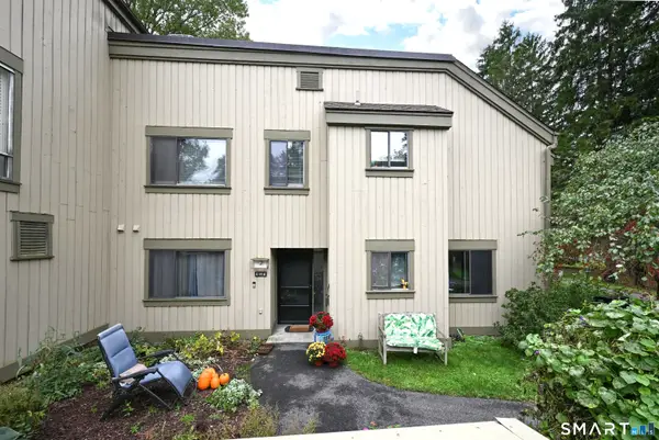 496 Heritage Village #A, Southbury, CT 06488