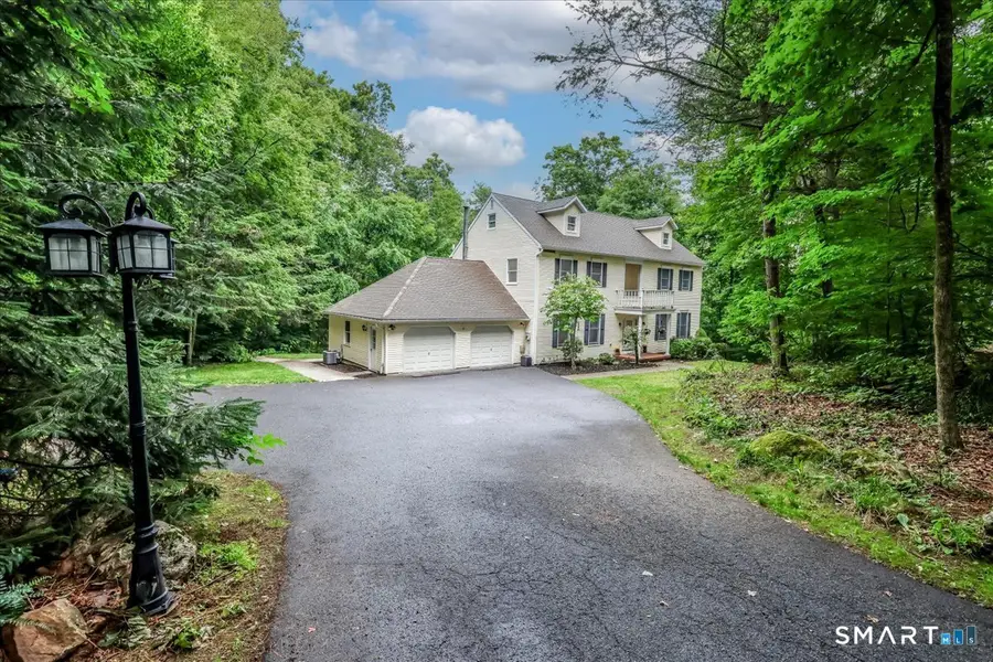 33 Greenknoll Drive, Brookfield, CT 06804 - #2