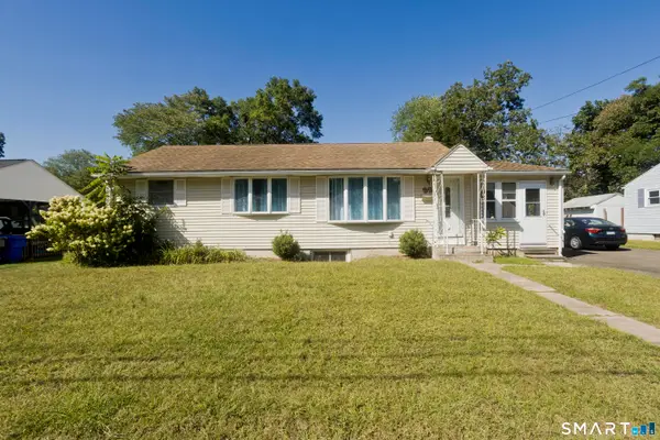 32 Indian Run, Enfield, CT 06082