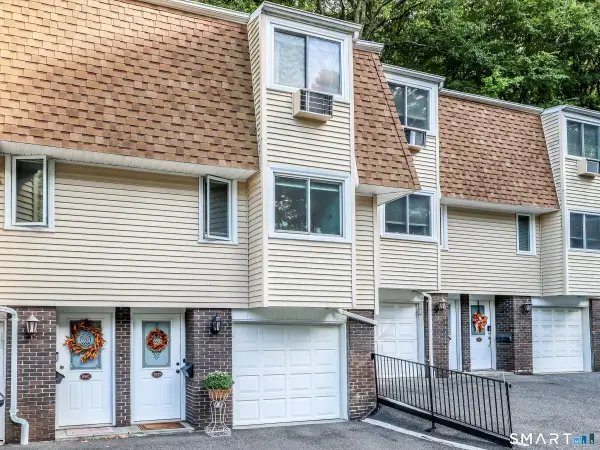 93 Chestnut Street #D, Bethel, CT 06801