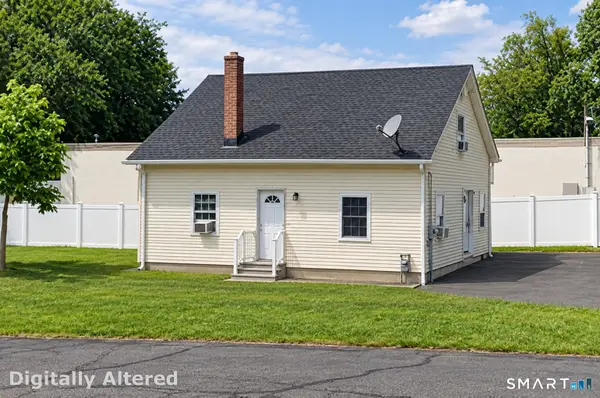 486 Hartford Avenue, Newington, CT 06111