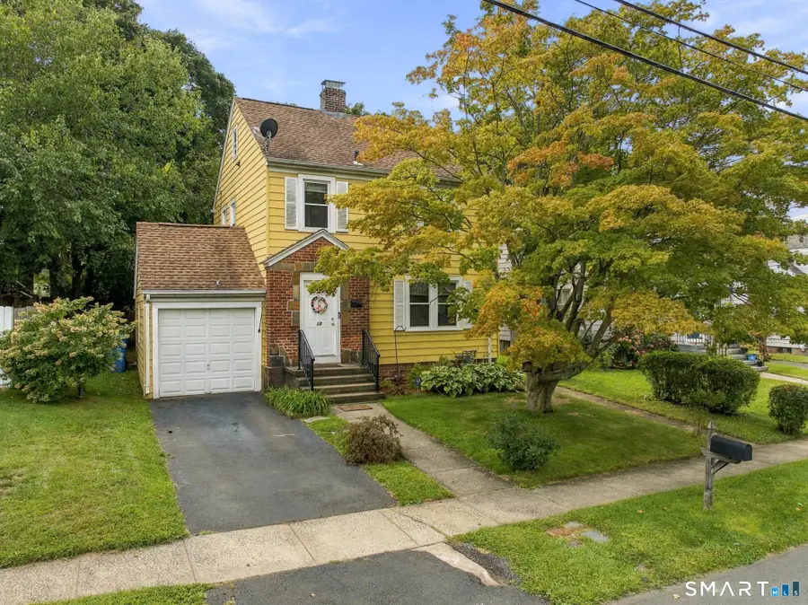 12 West Helen Street, Hamden, CT 06514 - #2