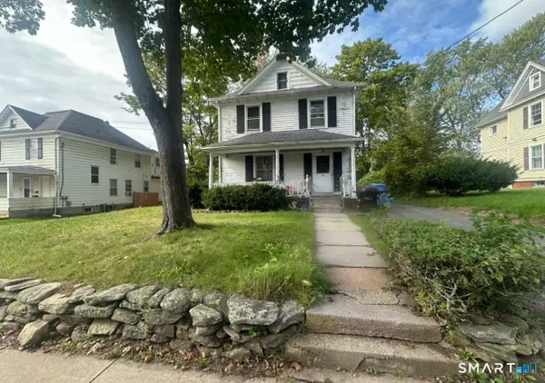 26 Holl Street, Manchester, CT 06040