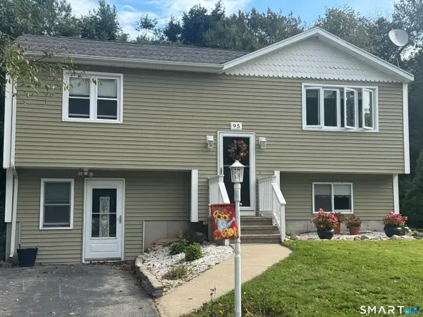 95 Cottonwood Lane, Montville, CT 06382
