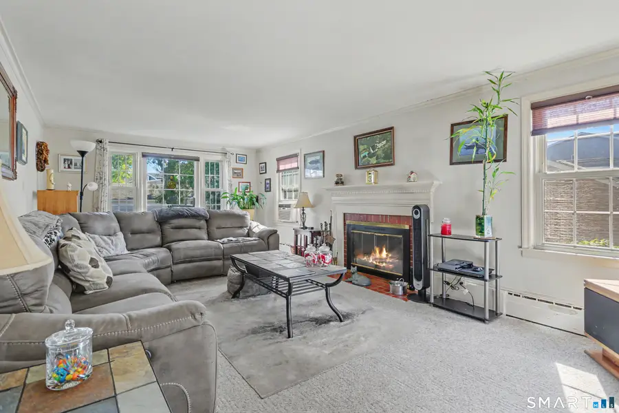 205 Castle Avenue, Fairfield, CT 06825 - #3