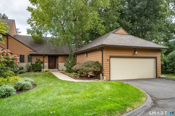 12 Chambord Park #12, Bloomfield, CT 06002