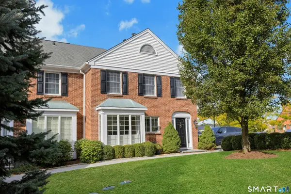 1 Maple Street #1, New Canaan, CT 06840