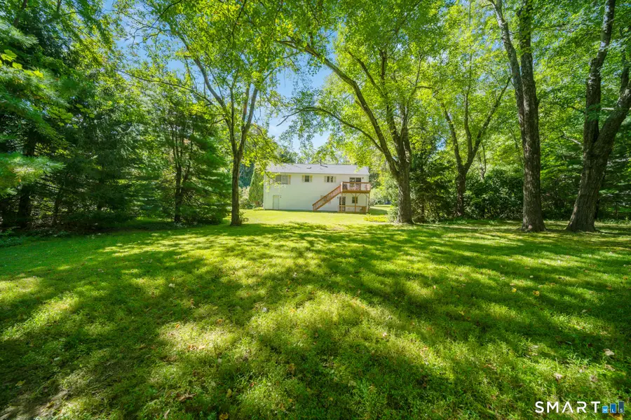 8 Wills Road, Newtown, CT 06470 - #3