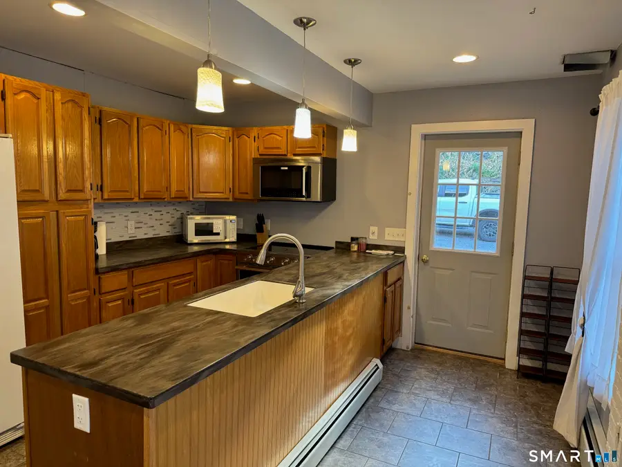 122 Broadway, Norwich, CT 06360 - #3