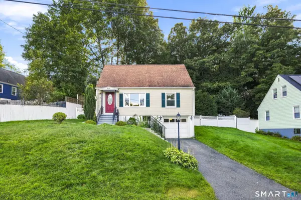 15 Ashland Avenue, Waterbury, CT 06708
