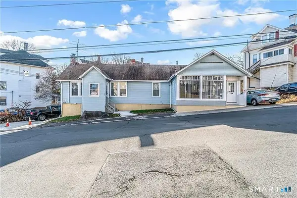 113 Bunker Hill Avenue, Waterbury, CT 06708