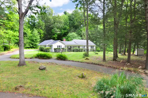 6 Raymond Road, Avon, CT 06001
