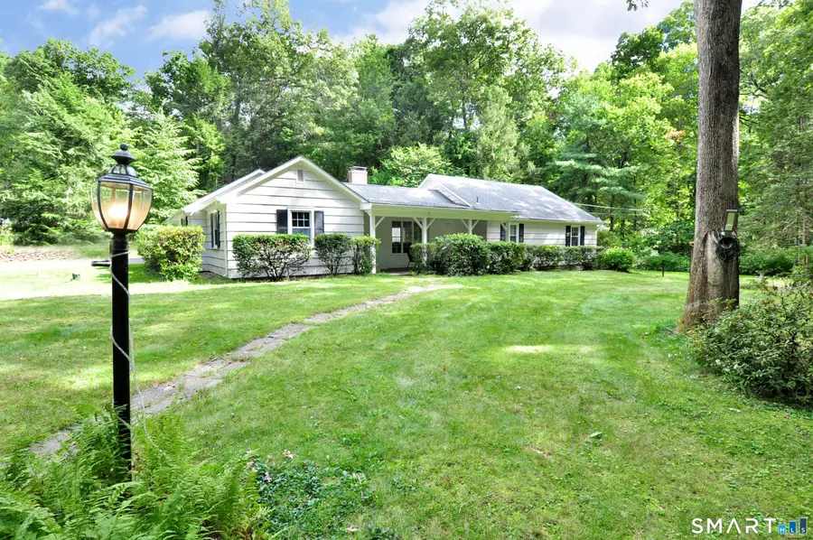6 Raymond Road, Avon, CT 06001 - #3