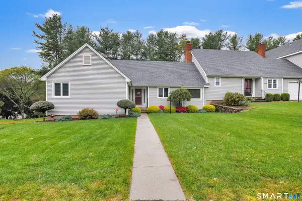 149 High Hill #149, Shelton, CT 06484