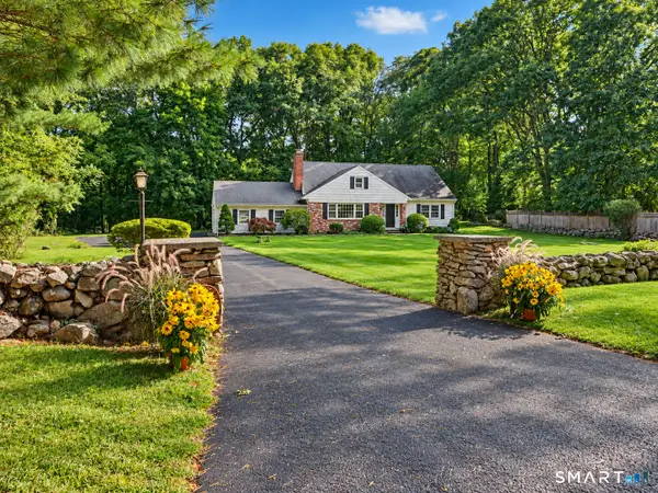 17 Driftwood Lane, Norwalk, CT 06851