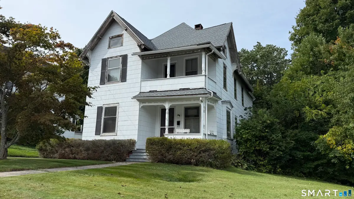 122 Hull Street, Bristol, CT 06010 - #1