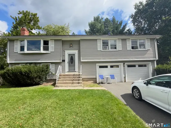 10 Skinner Drive, Bloomfield, CT 06002