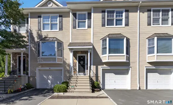 15 Scuppo Road #302, Danbury, CT 06811