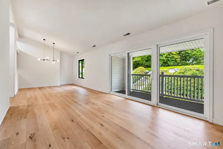 8 Stebbins Close, Ridgefield, CT 06877 - #3