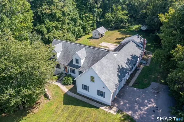 11 Lochdale Drive, Montville, CT 06370