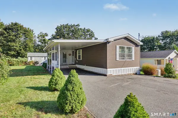 11 Bridlepath Trail, Killingworth, CT 06419