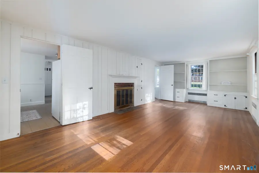 11 Judson Avenue, Woodbury, CT 06798 - #3