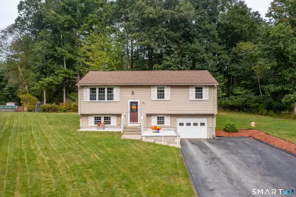 31 Saint Peters Court, Putnam, CT 06260