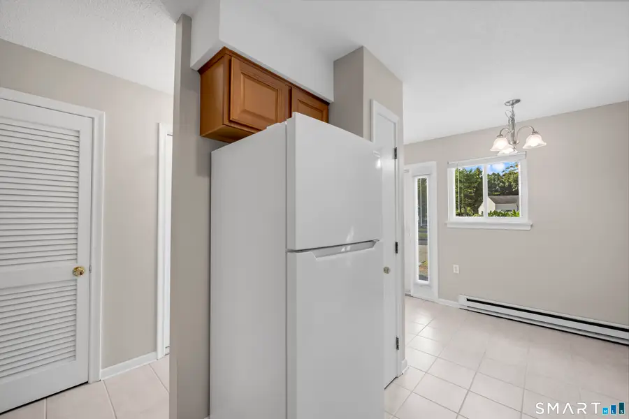 10 Knoll Lane #10, Weatogue, CT 06089 - #2