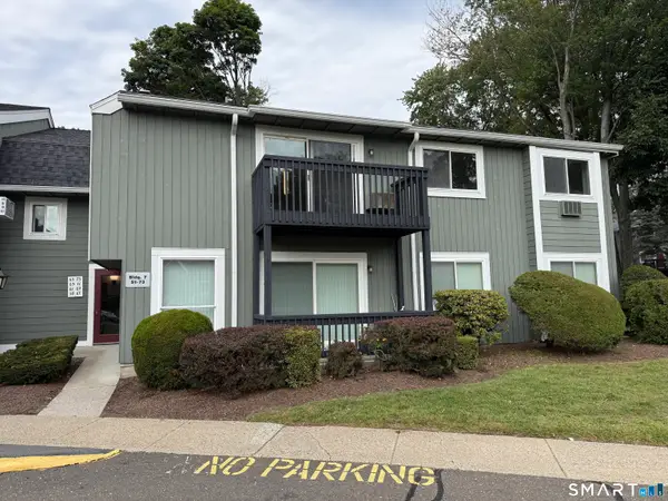 69 Ameridge Drive #69, Bridgeport, CT 06606