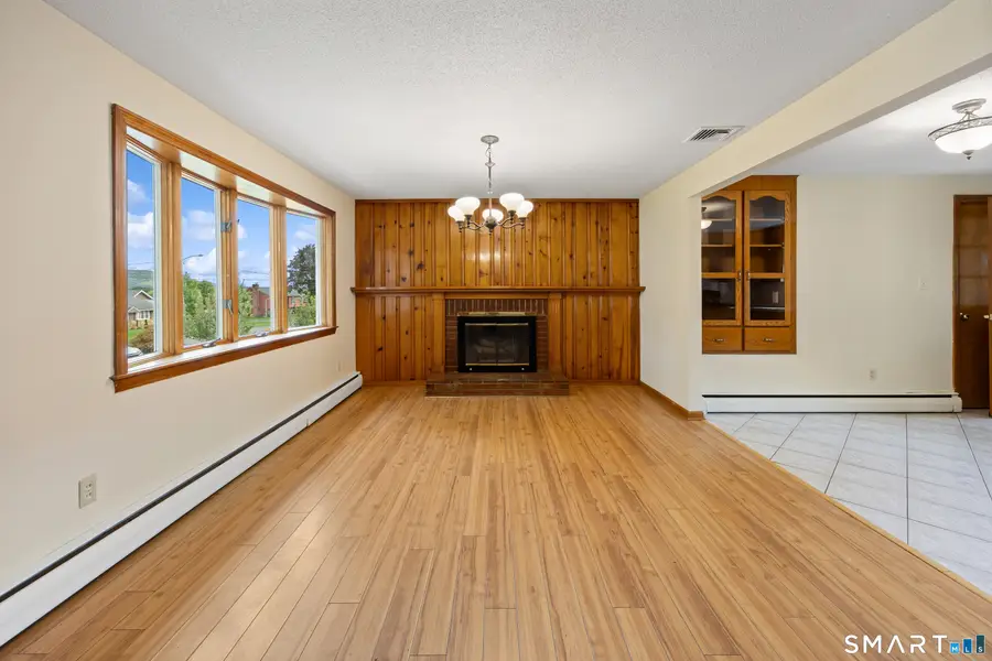 106 Howard Avenue, Southington, CT 06489 - #3