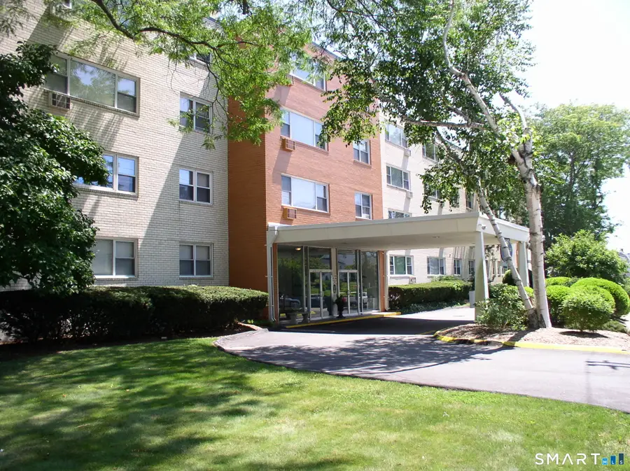 292 Pequot Avenue #E4, New London, CT 06320 - #3