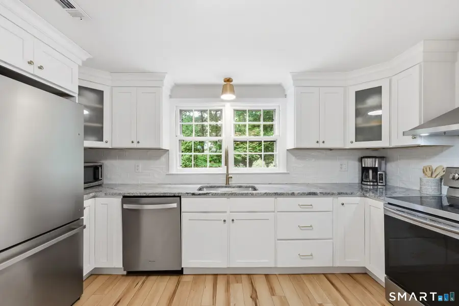 182 Vernon Street West, Manchester, CT 06042 - #3
