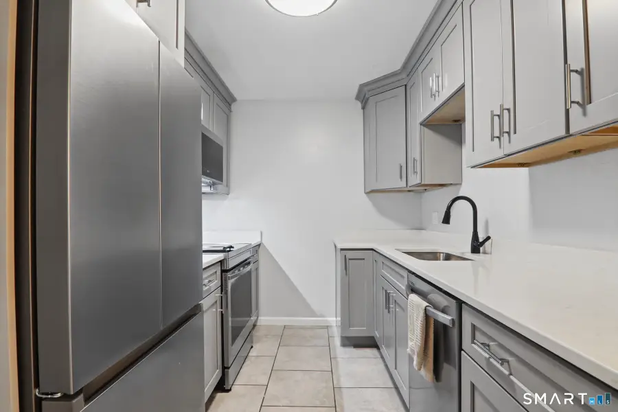 35 Woodsedge Drive #5B, Newington, CT 06111 - #2