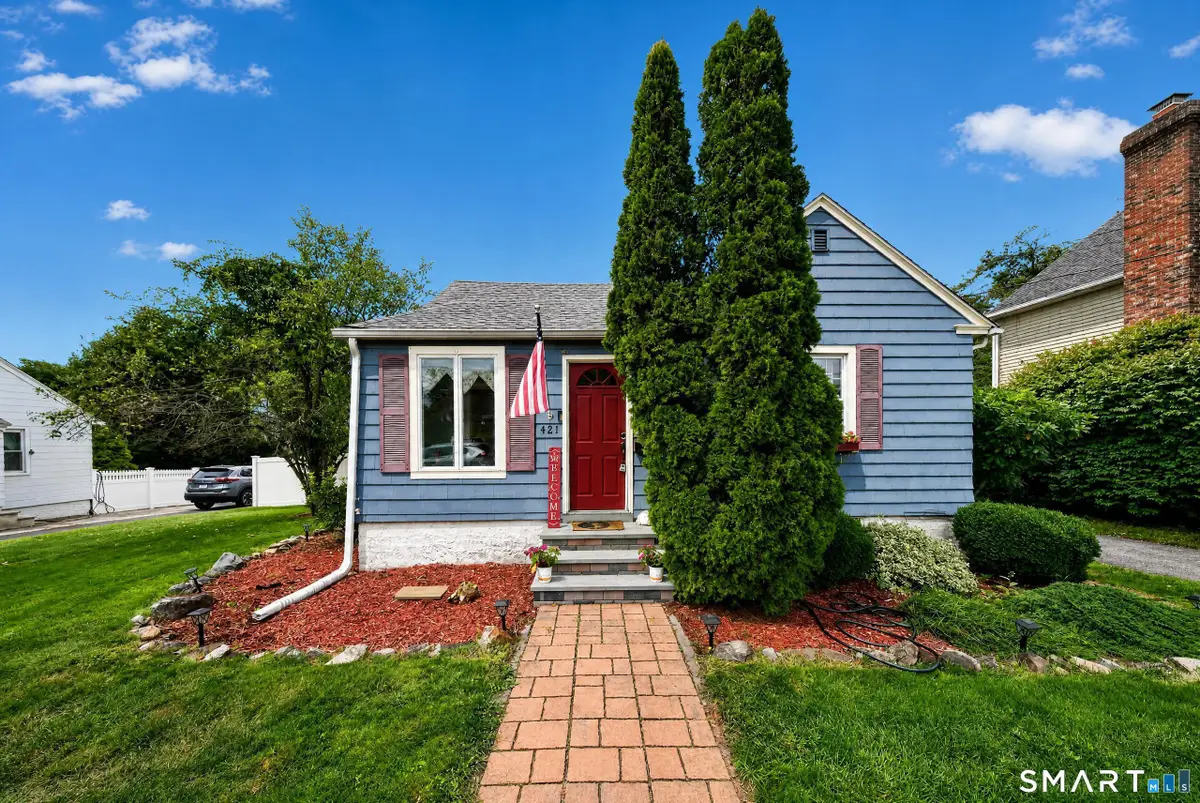 421 Wakelee Avenue, Stratford, CT 06614 - #1