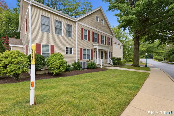 3 East Court #3, Derby, CT 06418