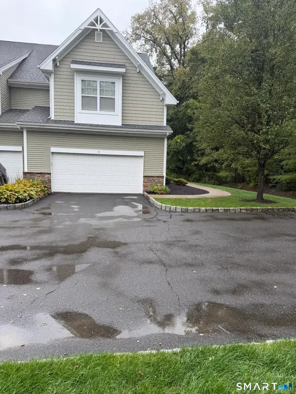 4 Bristol Terrace #4, Danbury, CT 06810