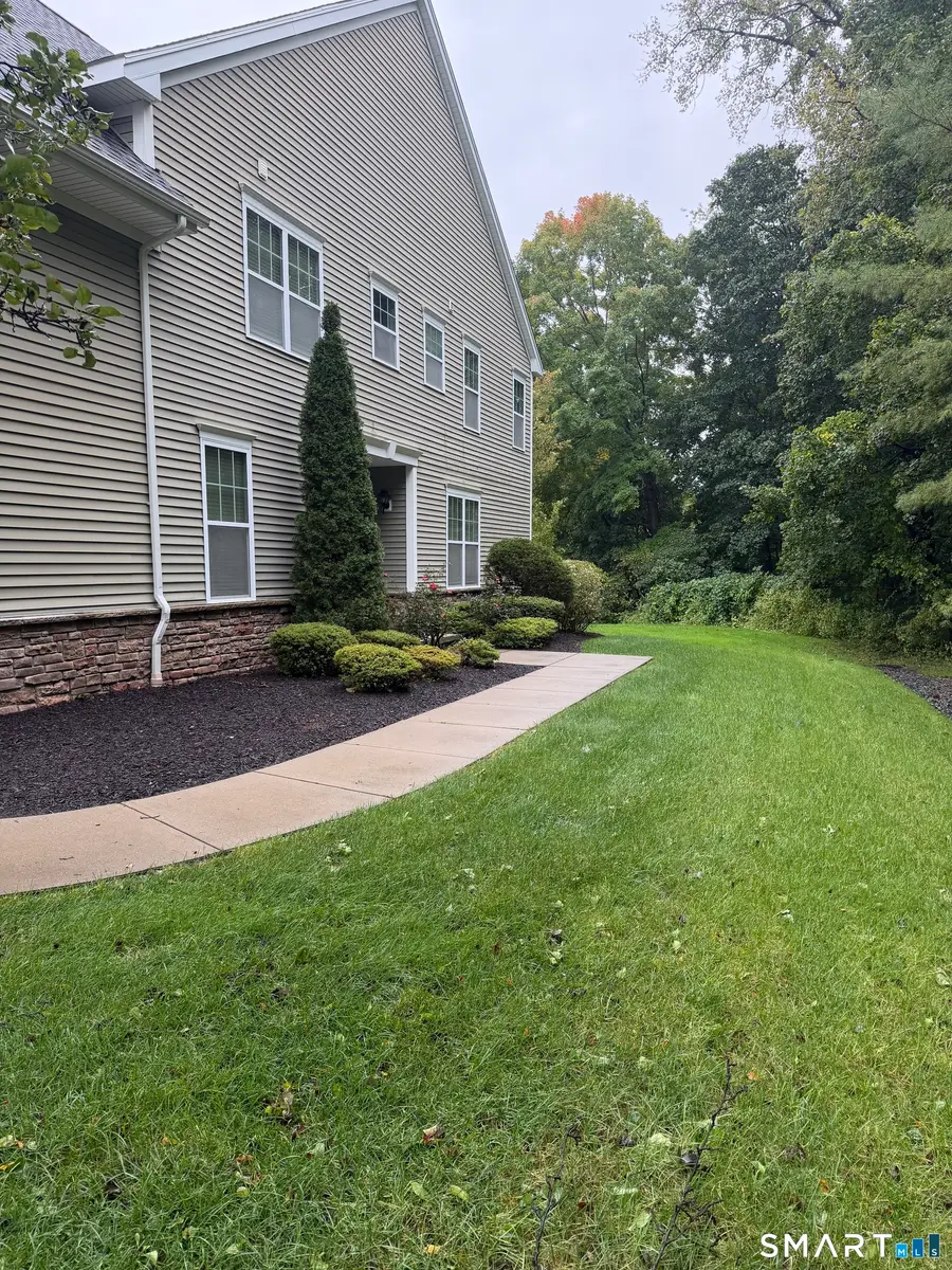 4 Bristol Terrace #4, Danbury, CT 06810 - #2